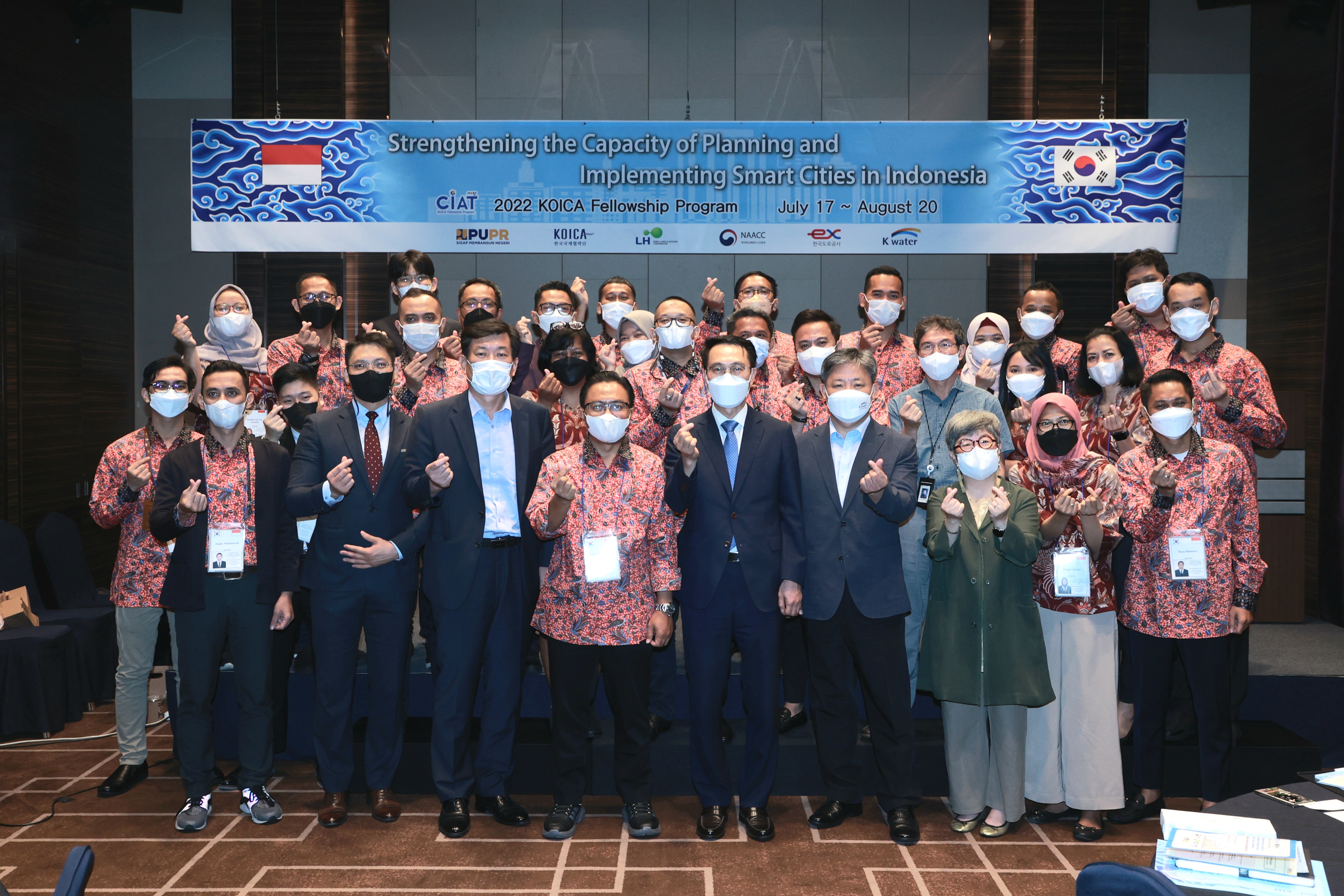 25 Peserta pelatihan dan Director General