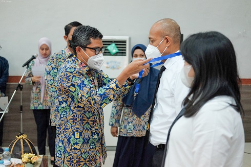  membuka  Pelatihan Kepemimpinan Administrator (PKA) Angkatan II Tahun 2022 melalui konferensi video